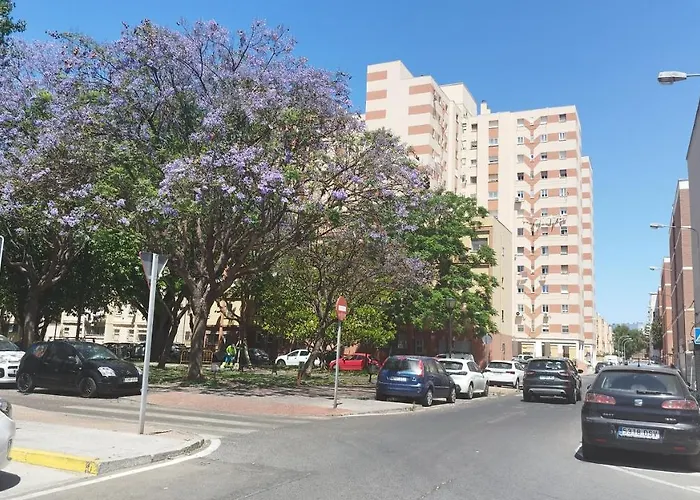 Estadio 3 * كاديز